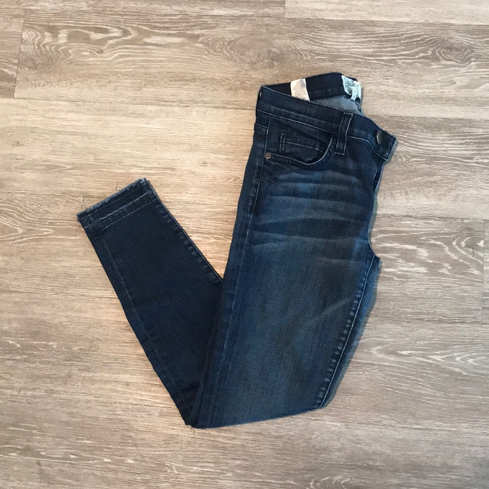 Current/Elliot